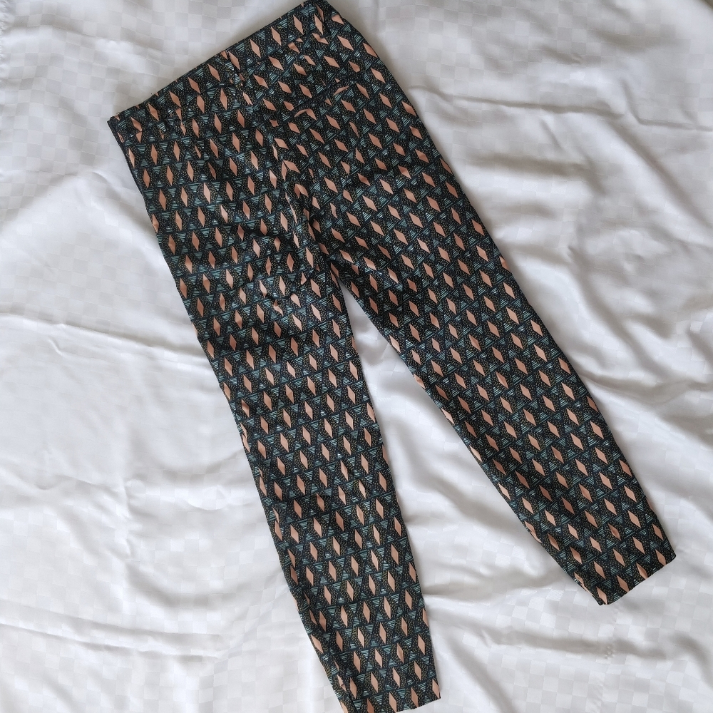 H&M Patterned Capri Pants - Picture 4 of 7